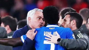 Jose Mourinho bị tố 'thao túng tâm lý' Vinicius