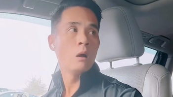 Tài xế ô tô có màn nhắc nhở khách siêu hài hước