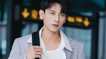 Isaac sang Ý dự show thời trang cùng David Beckham