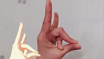 Câu chuyện phía sau trend 'kết ấn cầu tài'