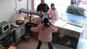 Đau thì ít mà quê thì nhiều