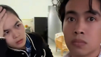 Từ ngày lấy vợ, anh trai đến cười cũng phải dè chừng