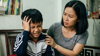 Nhồi máu não cấp ở trẻ em: Hiếm gặp, không liên quan đến chơi thể thao