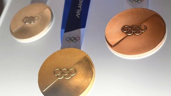 Huy chương vàng Olympic mùa đông 2026 đắt đỏ vì giá vàng tăng