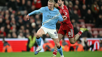 Haaland, Guardiola bức xúc vì VAR ‘giết cảm xúc’ trận Liverpool – Man City