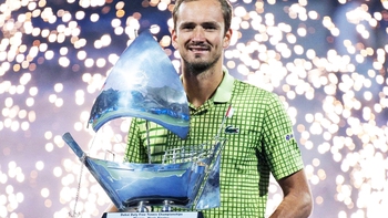 Medvedev vô địch Dubai 2026 không cần đánh chung kết