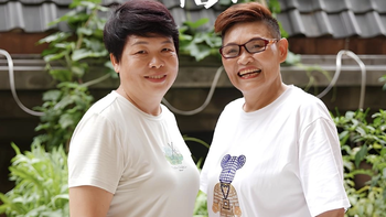 Hậu ly hôn, hai người phụ nữ cùng 'góp gạo thổi cơm chung'