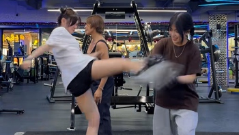 Cô gái sang chấn tâm lý khi giúp bạn tập võ