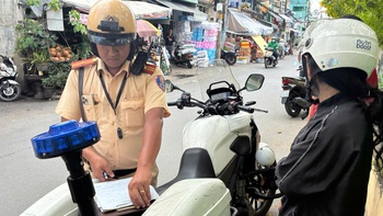 Hơn 23km đường sắt qua TP.HCM, Phòng PC08 đảm bảo an toàn như thế nào tại các điểm giao cắt?