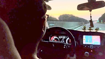 Cho thuê xe tự lái bị phạt nguội, phải làm sao?