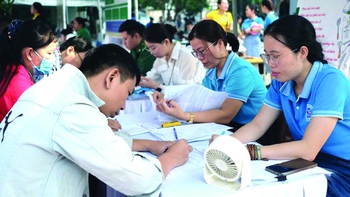 Cả ngàn cơ hội việc làm cho lao động trẻ