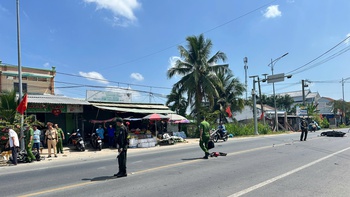 Hai xe máy tông nhau trực diện, 1 người chết, 2 người bị thương