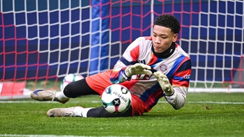 Bayern Munich hết sạch thủ môn trước trận gặp Atalanta