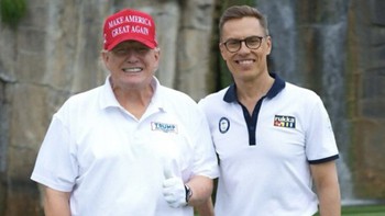 Cuộc mặc cả quanh eo biển Hormuz