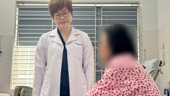 Nghe ‘thầy lang’ đắp lá chữa ngứa, phải nhập viện vì nhiễm trùng nặng