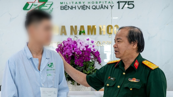 Đau dữ dội vùng bìu, nam sinh suýt mất tinh hoàn