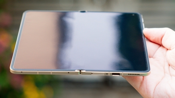 Oppo ra mắt điện thoại gập gần như không còn nếp gấp