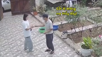 Bố lén mẹ cho tiền con gái rượu