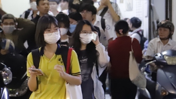 Dạy thêm, học thêm: Không thể mãi 'chữa phần ngọn'