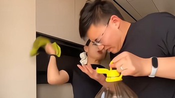 Chồng bị vợ 'tác động vật lý' vì tội tài lanh