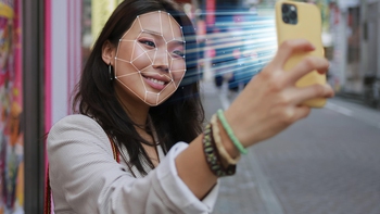 Dùng AI ghép ảnh khiêu dâm bạn học, hai thiếu niên Mỹ bị quản chế