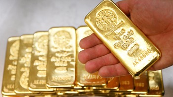 Chuyện gì đang xảy ra với giá vàng thế giới?