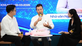 Sinh viên Văn Lang học 'viết sáng tạo' cùng nhà văn Nguyễn Đinh Khoa