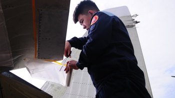 Chuyện chưa kể nhà máy sửa tiêm kích hiện đại Việt Nam - Kỳ 2: 'Trẻ hóa' máy bay tiêm kích