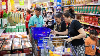 Nỗ lực giữ giá từ đầu nguồn, tiếp sức người tiêu dùng