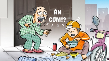 Khi shipper ăn cơm trước cổng, chuyện gì đang xảy ra?