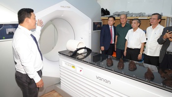 Bệnh viện Ung bướu Cần Thơ tiếp nhận máy xạ trị 105 tỉ đồng, tăng năng lực điều trị ung thư