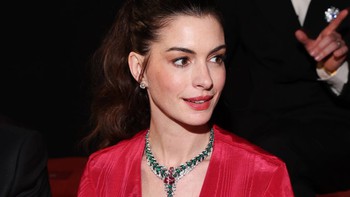 Khám phá tủ trang sức kim cương của Anne Hathaway