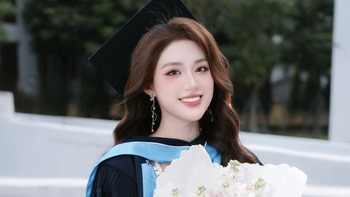 Miss World Vietnam Phan Phương Oanh trong những ảnh đời thường