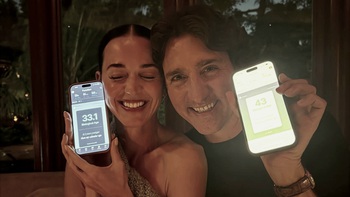 Khoảng cách tuổi tác của Katy Perry và cựu Thủ tướng Canada Justin Trudeau