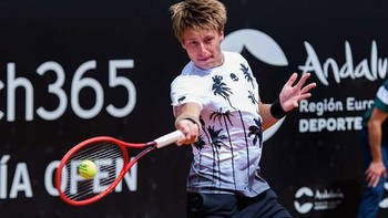 ATP đề nghị đưa tay vợt rời Trung Đông với giá 5.000 euro/vé