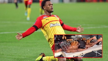 Cầu thủ Juventus gây bão mạng với liệu pháp giác hơi