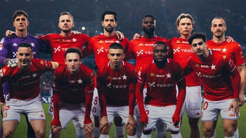 Từ chối thi đấu vì cổ động viên nhà bỗng dưng bị cấm vào sân