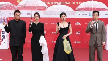 Thực hư nữ diễn viên mang bọc ni lông 46 triệu đi sự kiện