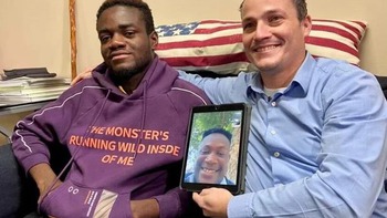 Bỏ luôn 'đào lửa' sau khi nghe lời khuyên của con mồi