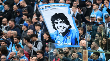 Tiết lộ gây sốc: Bác sĩ ‘nghiệp dư’, bỏ lỡ cơ hội cứu Maradona