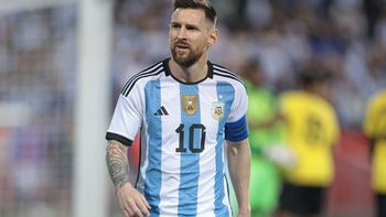 Lionel Messi bị kiện vì không đá trận giao hữu của Argentina
