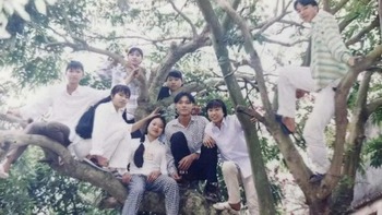 Vì sao 'trung bình thế hệ 8x, 9x ngày xưa hay leo cây chụp hình'?