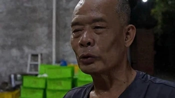 Quán lẩu gà cho công thức để khách tự nấu: nghịch lý mà vẫn đông khách