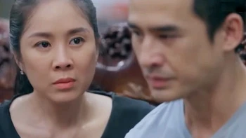 Lê Phương trên màn ảnh khiến 'cả nước khổ sở', đời thực được chồng kém 7 tuổi cưng như trứng