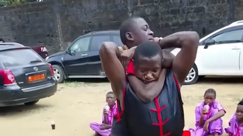 Chờ ngày hôm nay lâu lắm rồi mà giờ ông thầy mới gọi lên