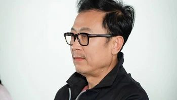 Danh hài Vân Sơn tuổi 65: 'Tôi hít đất, chơi pickleball để giữ cơ'