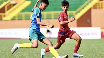 Mưa bàn thắng ở buổi chiều nắng gắt khai mạc Giải U15 quốc gia