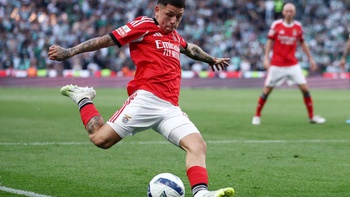 Sao trẻ Prestianni bị treo giò vì 'vạ miệng' với Vinicius