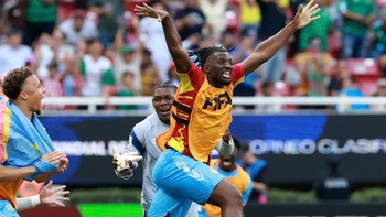 Dàn sao CHDC Congo nhận đất, xe hơi sau kỳ tích World Cup