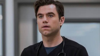 Sao phim 'The Pitt' vui sướng vì trả hết khoản nợ lớn thời sinh viên